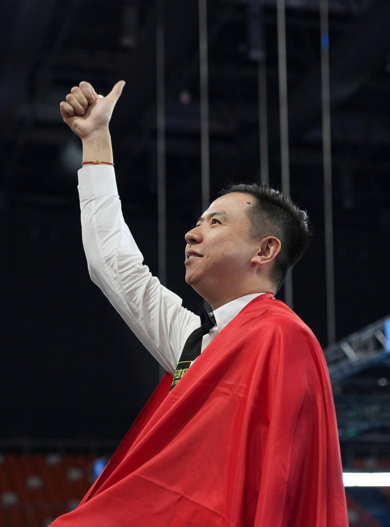 以及现代足 以及现代足