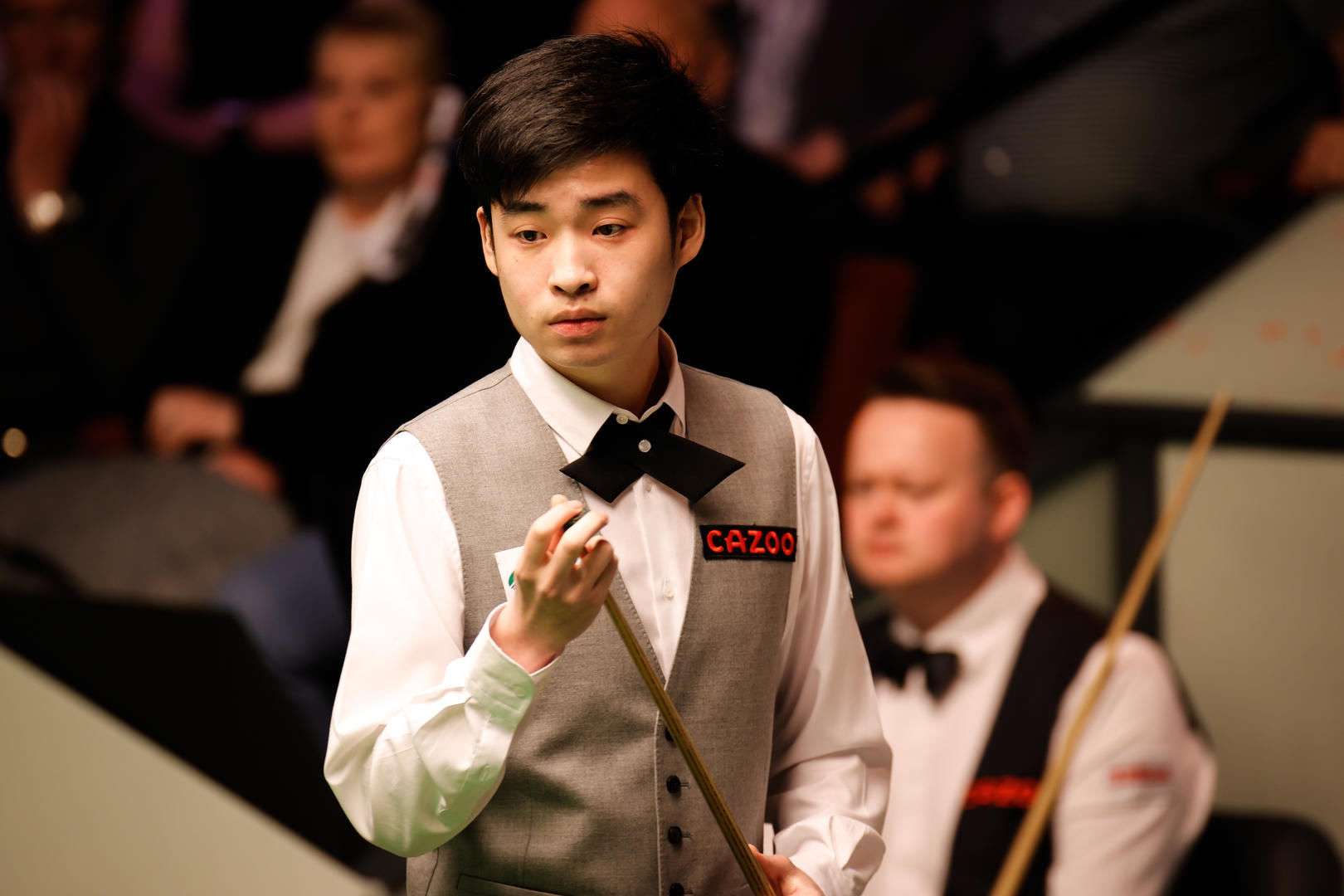 在进攻端拉 在进攻端拉