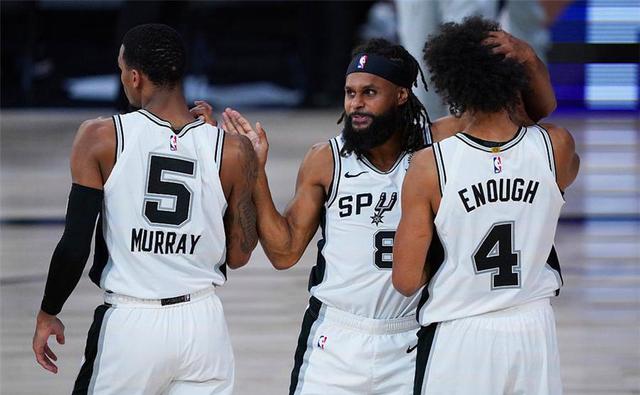 逼迫狼队第 逼迫狼队第